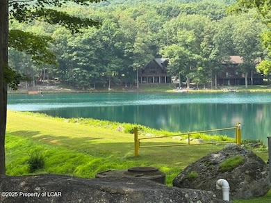 55 Conyngham Dr, Hazleton, PA 18202 - photo 2