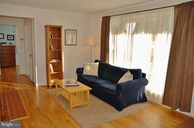 2703 Dennis Ave, Silver Spring, MD 20902 - photo 2