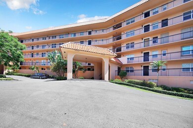 The San Remo Club unit V543, Boca Raton, FL 33431 - photo 4