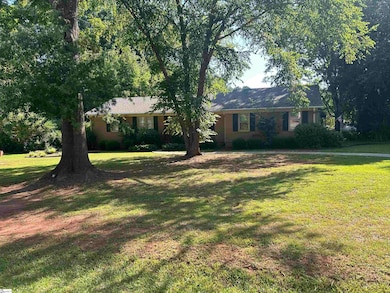 101 Sumter St, Clinton, SC 29325 - photo 6