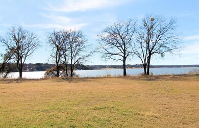 100 Showboat Ct, Granbury, TX 76049 - photo 7