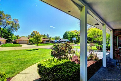 323 Alschuler Dr, Aurora, IL 60506 - photo 6