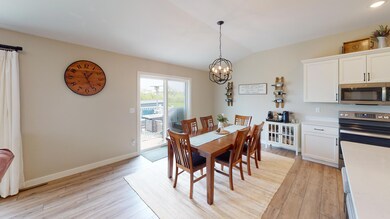 630-W-River-Dr-Dining-Room.jpg