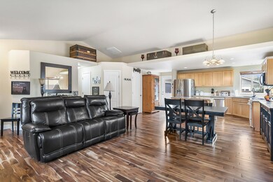 20655 Cherry Tree Ln, Bend, OR 97702 - photo 6