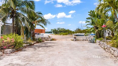13755 Overseas Hwy-2 2