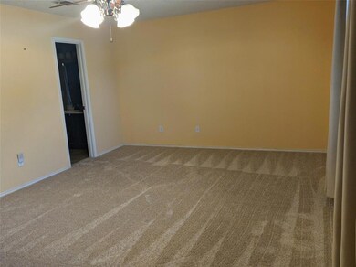 8104 Winding Stream Ln, Denton, TX 76210 - photo 6