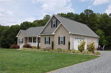 527 Sawyersville Rd, Asheboro, NC 27205 - photo 3