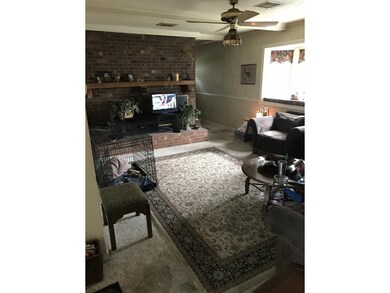 2421 Kivett Dr, Greensboro, NC 27406 - photo 4