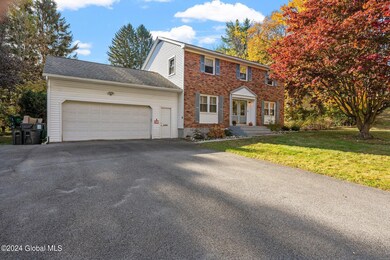 2280 Pine Haven Dr, Niskayuna, NY 12309 - photo 2