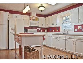 27 Campbell Cir, Asheville, NC 28803 - photo 3