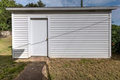 810 810 N 12th St, Duncan, OK 73533 - photo 4