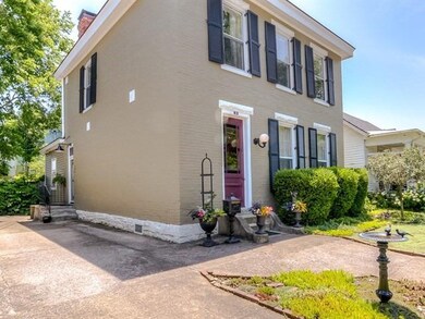 311 Wilkinson St, Frankfort, KY 40601 - photo 3