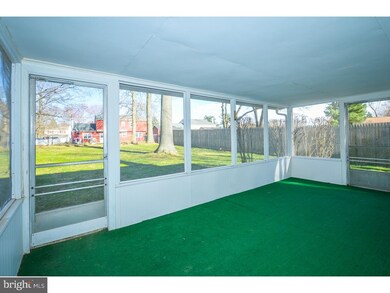 183 Rice Dr, Morrisville, PA 19067 - photo 7