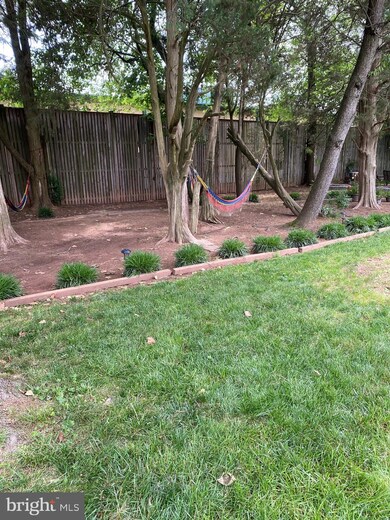 8554 Yoder St, Manassas, VA 20110 - photo 2