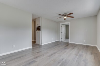 837 Westview Dr, Whiteland, IN 46184 - photo 7