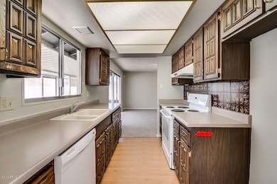 1123 E Bell de Mar Dr, Tempe, AZ 85283 - photo 5