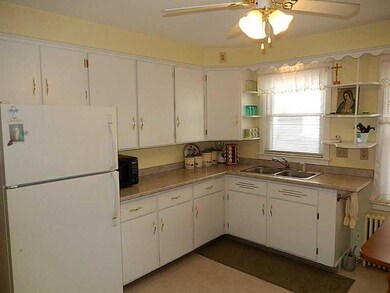 Kitchen. Plenty of cabinets!