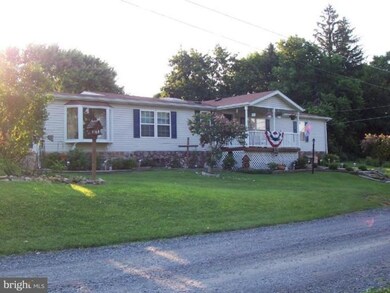 401 3rd St, Shenandoah Junction, WV 25442 - photo 2