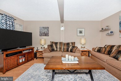 1545 Saint Lawrence Ct, Frederick, MD 21701 - photo 5