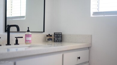Guest bathroom 2