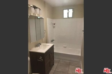 4814 Mascot St unit 4814, Los Angeles, CA 90019 - photo 2