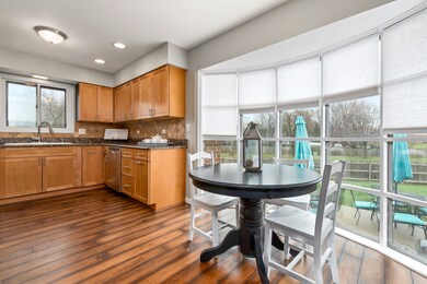 2 Ottawa Ct, Naperville, IL 60563 - photo 4