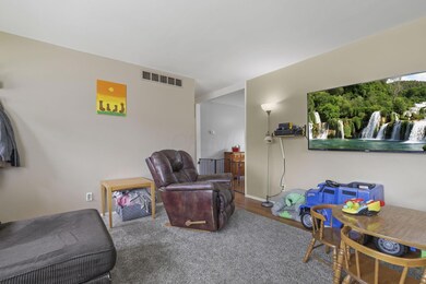 314 E Cecil St, Springfield, OH 45503 - photo 5