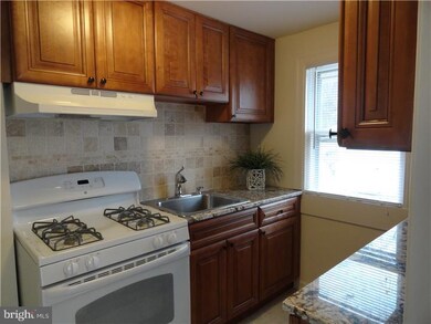 15741/2 Pennington Rd, Ewing, NJ 08618 - photo 5