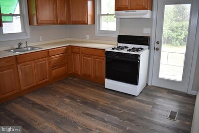 202 5th Ave, Baltimore, MD 21227 - photo 5