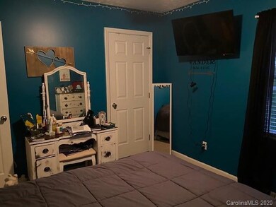 173 Candlestick Dr, Statesville, NC 28625 - photo 4