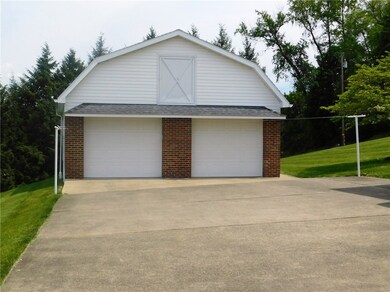Detached custom built 2 car garage