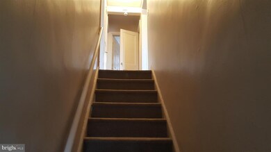 479 Pfeiffer St unit B, Camden, NJ 08105 - photo 2