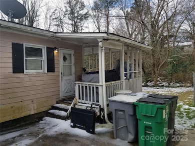 2942 Reid Ave, Charlotte, NC 28208 - photo 4