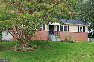 9202 Sheridan St, Lanham, MD 20706 - photo 4