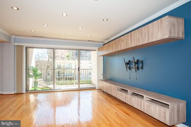 31 Canterbury Square unit 301, Alexandria, VA 22304 - photo 3