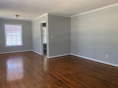 Living Dining Area