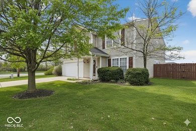 3702 Crest Point Dr, Westfield, IN 46062 - photo 2