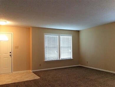 9488 W Quarter Moon Dr, Pendleton, IN 46064 - photo 2