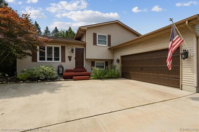 6603 Waldon Glens Ct, Clarkston, MI 48346 - photo 4