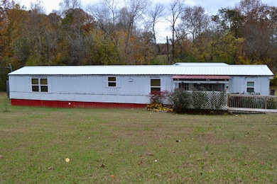 1441 Flatwood Rd, New Johnsonville, TN 37134 - photo 2