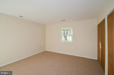 2439 Yarmouth Ln, Crofton, MD 21114 - photo 6