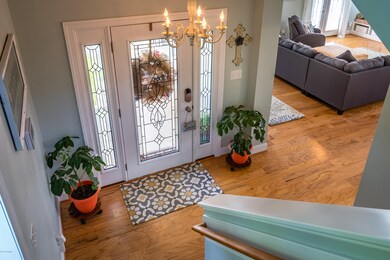 (11 of 51) 347 Summerhouse Dr-1817016310