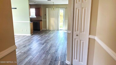 7840 Hunters Lake Cir S, Jacksonville, FL 32210 - photo 5