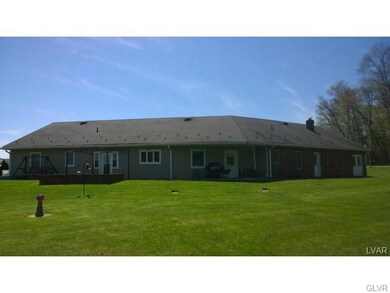 2703 Schoeneck Rd, Macungie, PA 18062 - photo 3