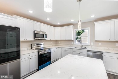 3014 Illinois Ave, Halethorpe, MD 21227 - photo 7