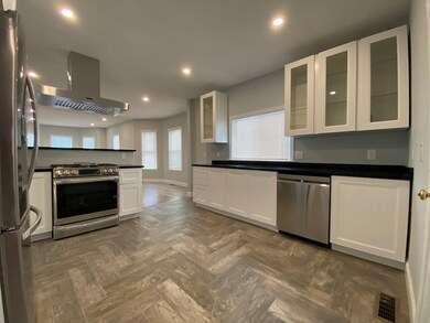 13 Lexington St unit 13, Watertown, MA 02472 - photo 2