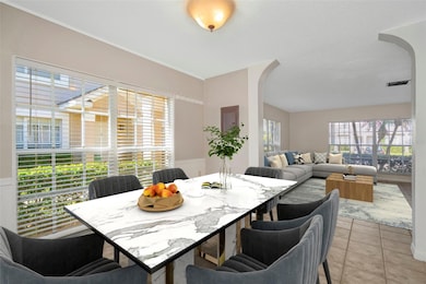 637 Kensington Lake Cir, Brandon, FL 33511 - photo 3