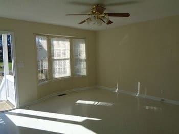 102 Tennessee Ave, Oak Grove, KY 42262 - photo 2