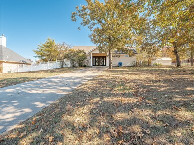 32 Jamestown Cir, McAlester, OK 74501 - photo 2