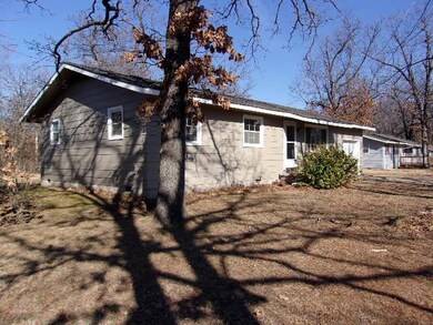 129 Red Oak Dr, Carl Junction, MO 64834 - photo 2